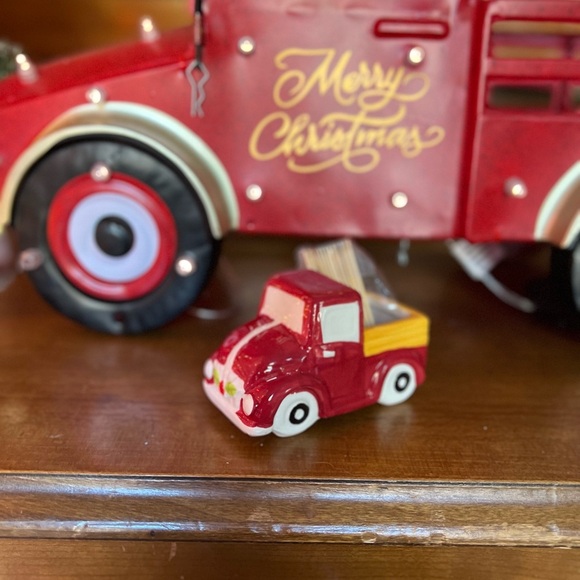 Vintage Christmas Red Truck Toothpick Holder - Picture 3 of 6